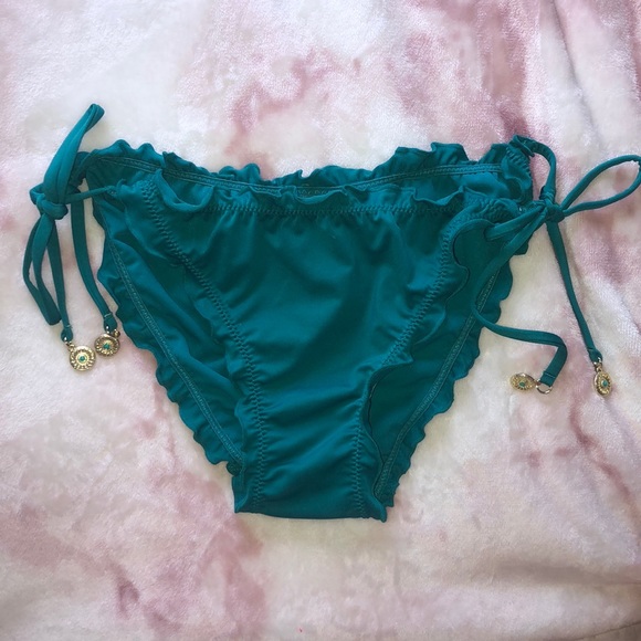 ❌SOLD❌Bikini Top w/ Matching Bottoms Bathing Suit - Picture 5 of 8